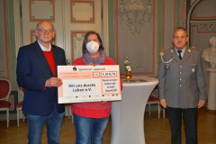 Scheckübergabe 2022
